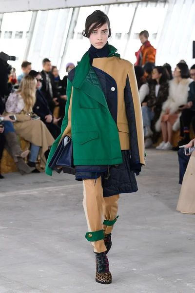 Look 17